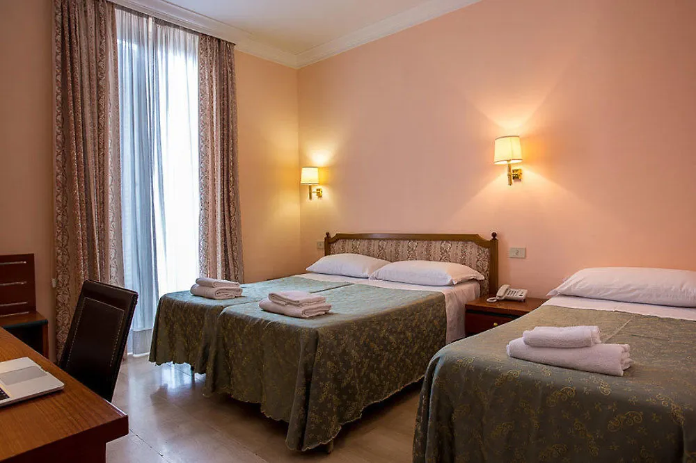 Hotel Center 3 Roma