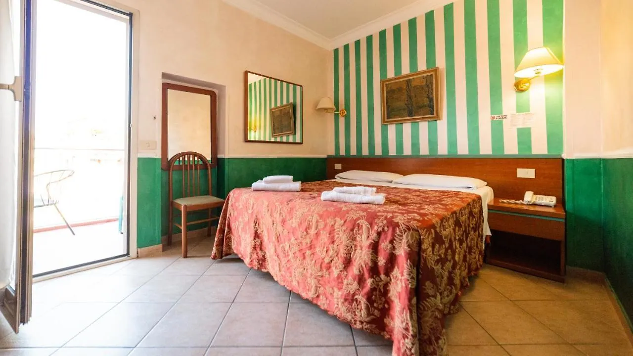 Hotel Center 3 Rome 3*,  Italy