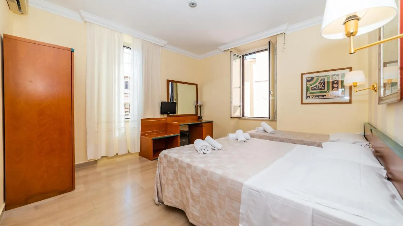 Hotel Center 3 Rome 3*,