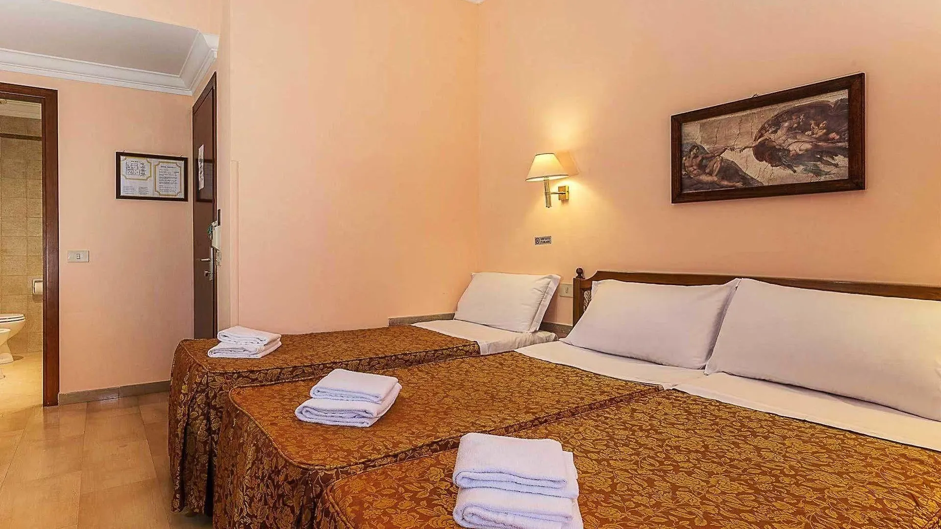 Hotel Center 3 Rome 3*,